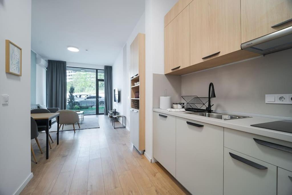 Apartament Mycampus 1 Bdrm, 4, Free Parking, Garden, Self Check-in *